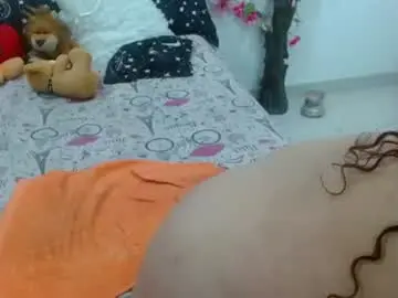Yanis_ariel12  live sex cam