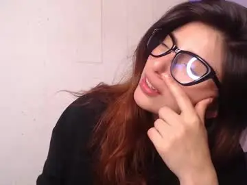 Adrianna5_  live sex cam