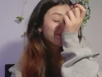 Adrianna5_  live sex cam