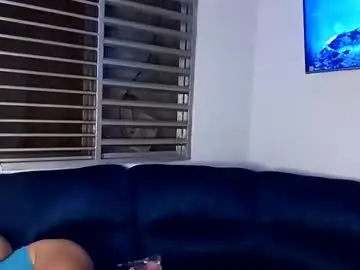 Alejotr04  live sex cam