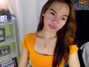 Blossom_yeahxx  live sex cam