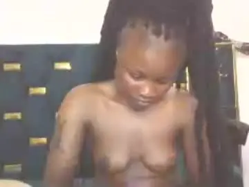 Ivyqueen35  live sex cam