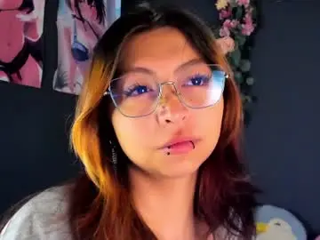 Kira_exxe  live sex cam