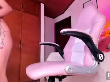 Kitty_pam  live sex cam