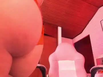 Kitty_pam  live sex cam