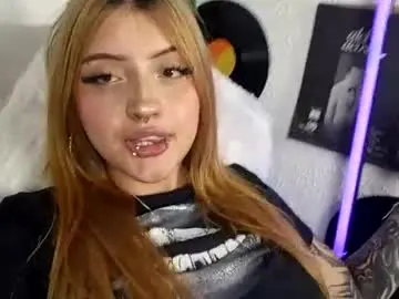 Maylinskye  live sex cam