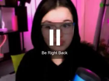 Nika_still  live sex cam