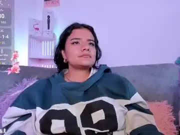 Sophie_t_  live sex cam