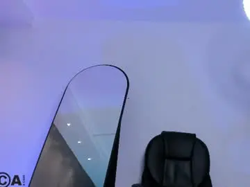 Thipanyraver  live sex cam