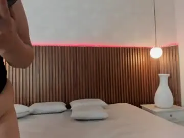 Caroline_clark_  live sex cam