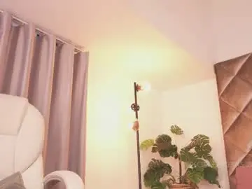 Crazyorange4  live sex cam