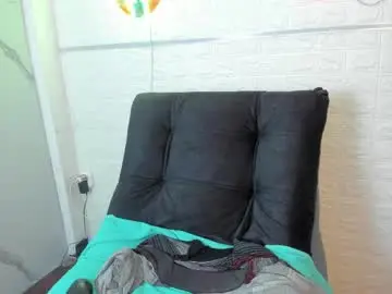 Pure_dahilia  live sex cam