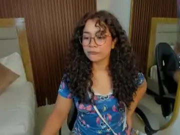 Rossie_lanie_  live sex cam