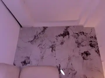 Shaniadaniels  live sex cam
