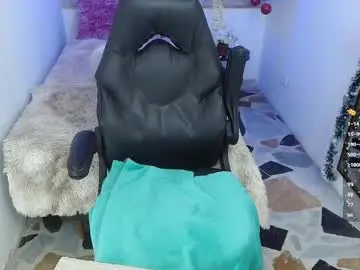 Sofia_granny  live sex cam