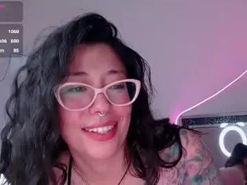 Tattoo_highmami  live sex cam