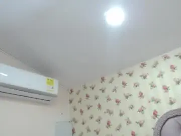 Watson_crystal00  live sex cam