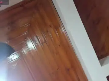 Ebonynaughty  live sex cam