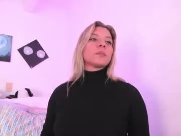 Gaia_stonne  live sex cam