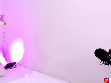 Gaia_stonne  live sex cam