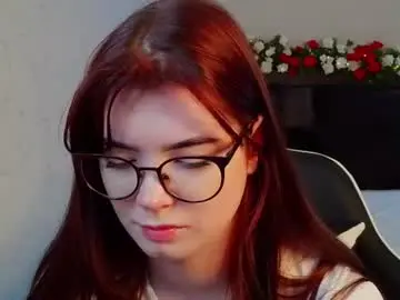 Gia_first  live sex cam