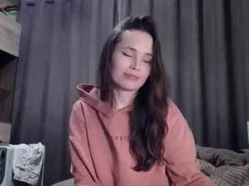 Glassi  live sex cam