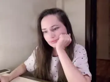 Glassi  live sex cam