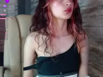 Kailani8  live sex cam