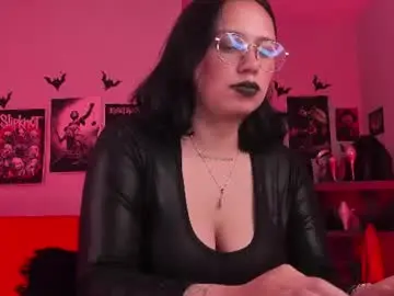 Lilith_deveraux_  live sex cam