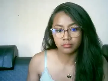Prettysexy3601  live sex cam