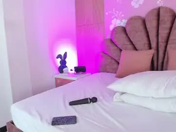Violet_smith01  live sex cam