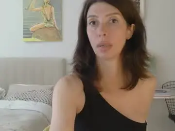 Whitequeen888  live sex cam