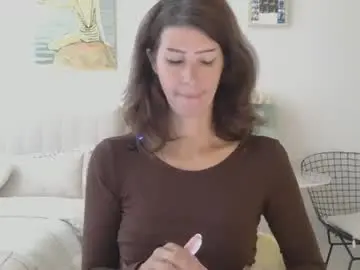 Whitequeen888  live sex cam