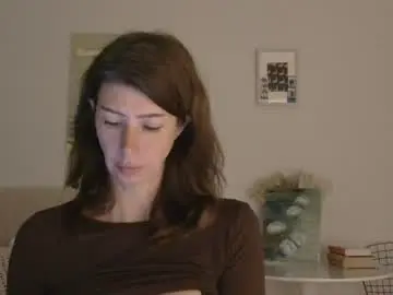 Whitequeen888  live sex cam