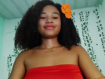 Akemy_saunderz  live sex cam