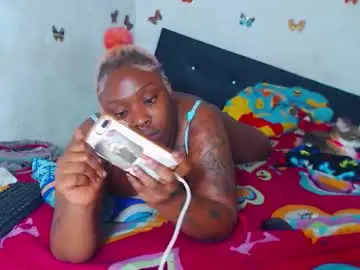 Ebony_chayna  live sex cam