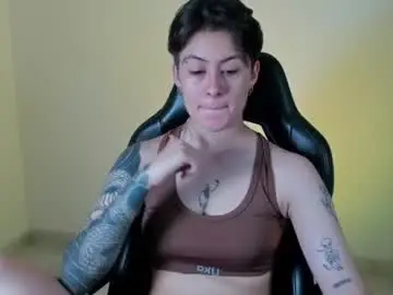 Jeins_22  live sex cam
