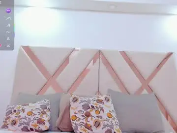 Karolebonyy  live sex cam