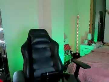 Kiwi_lov23  live sex cam