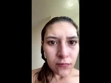 Lilkittty02  live sex cam
