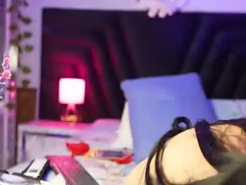 Matureehornydesiree  live sex cam