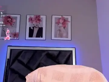 Miajones_blowjob  live sex cam