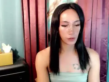 Pinay_lucy  live sex cam