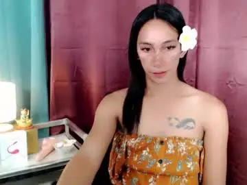 Pinay_lucy  live sex cam