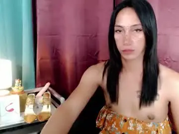 Pinay_lucy  live sex cam