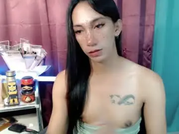 Pinay_lucy  live sex cam