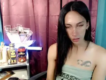 Pinay_lucy  live sex cam