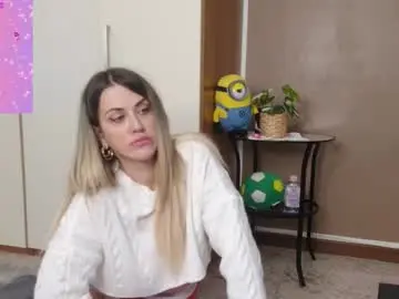 Scarletverdi  live sex cam