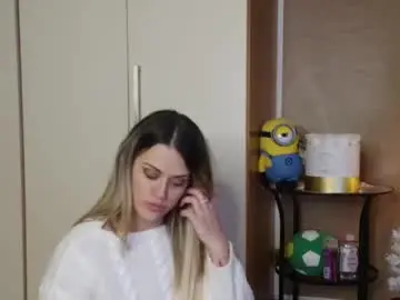 Scarletverdi  live sex cam