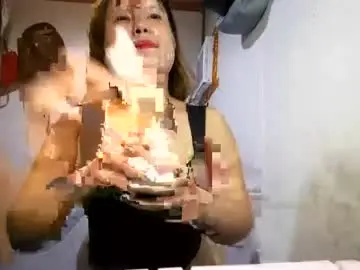 Sweetie_trishiaxx  live sex cam